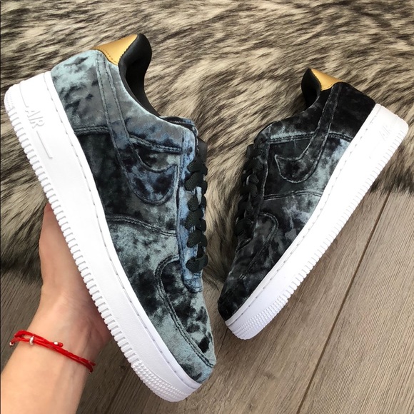 NWT🌿Nike Air Force 1 premium velvet - Picture 7 of 8